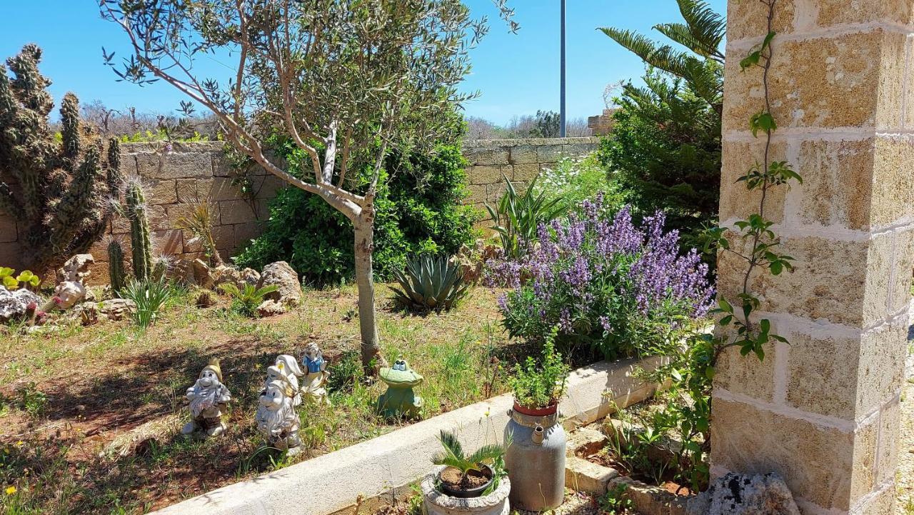 Oniro Specchia Bed & Breakfast Exterior photo